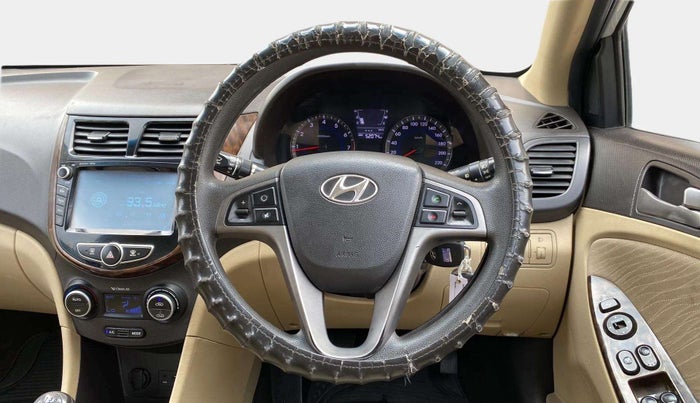 2016 Hyundai Verna 1.6 VTVT SX, Petrol, Manual, 52,054 km, Steering Wheel Close Up