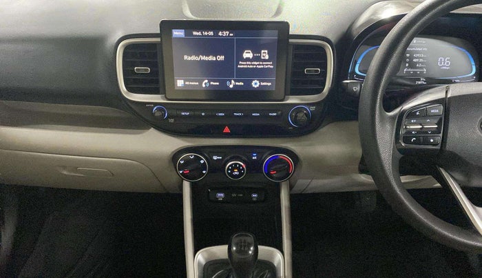 2022 Hyundai VENUE S 1.2, Petrol, Manual, 21,886 km, Air Conditioner