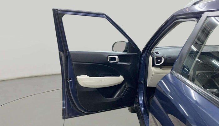 2022 Hyundai VENUE S 1.2, Petrol, Manual, 21,886 km, LHS Front Door
