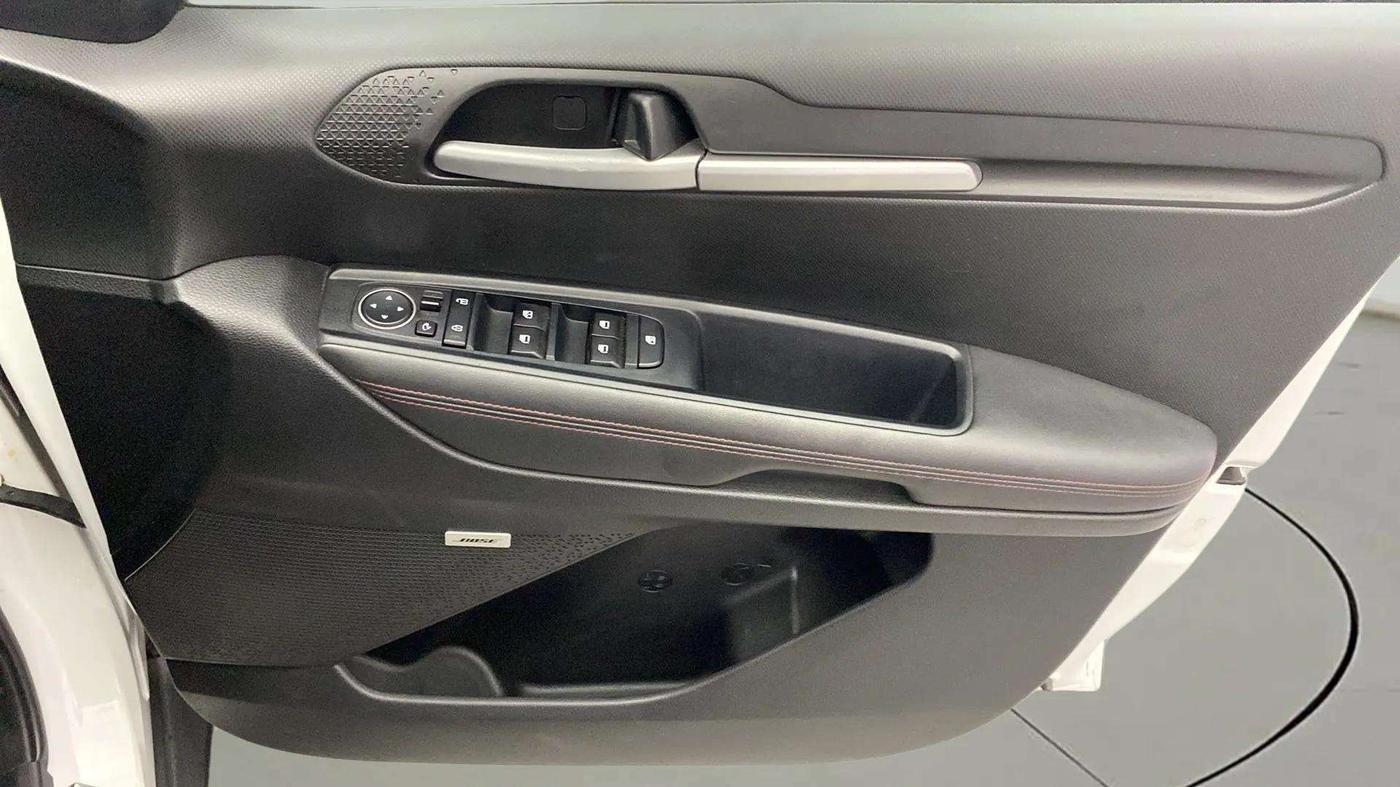 2020 KIA SONET GTX PLUS 1.0 IMT, Petrol, Manual, 49,321 km, Driver Side Door Panels Control
