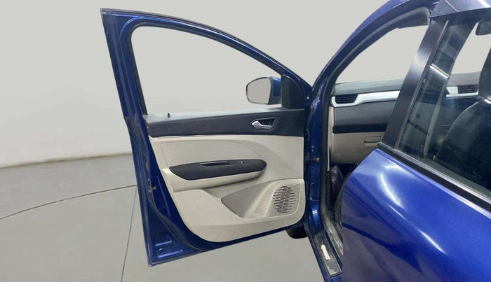 2021 Renault TRIBER RXZ AMT, Petrol, Automatic, 33,765 km, LHS Front Door