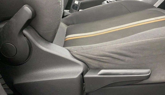 2023 Skoda KUSHAQ AMBITION 1.0L TSI AT, Petrol, Automatic, 28,840 km, Driver Side Adjustment Panel