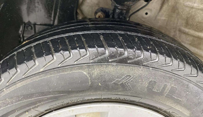 2021 Maruti New Wagon-R LXI CNG 1.0, CNG, Manual, 75,137 km, Left Front Tyre Tread