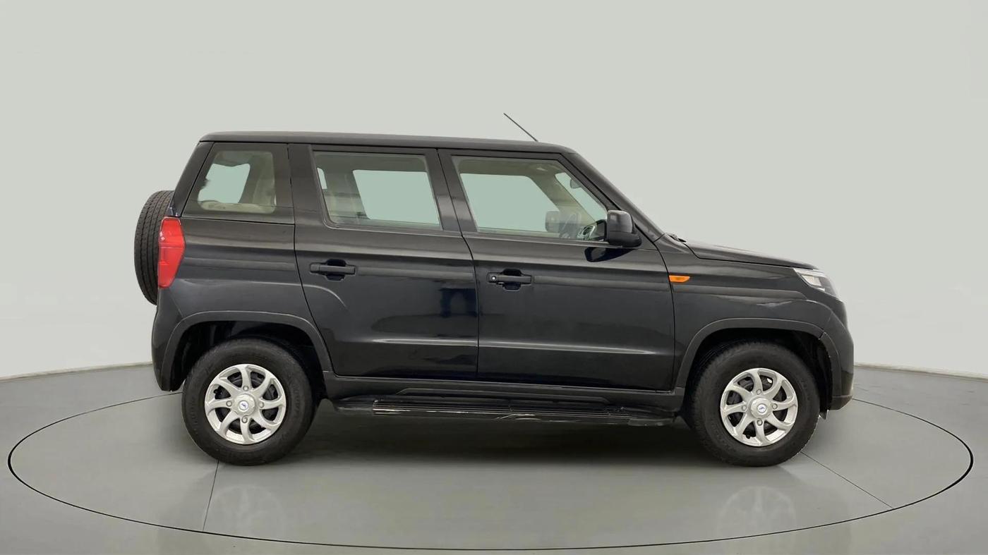2023 Mahindra BOLERO NEO N 8, Diesel, Manual, 24,836 km, Right Side View