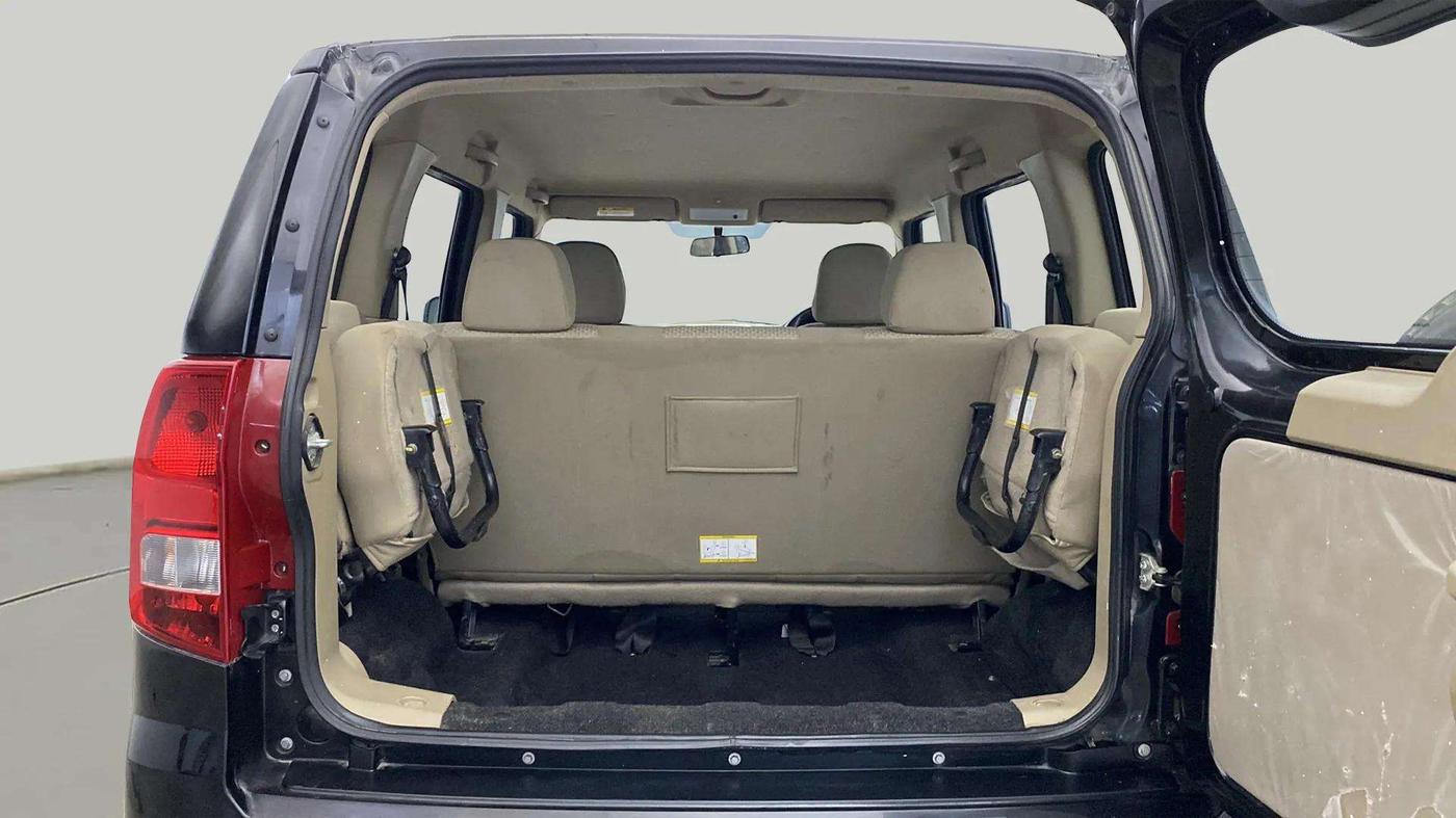 2023 Mahindra BOLERO NEO N 8, Diesel, Manual, 24,836 km, Boot Open Zoomed View