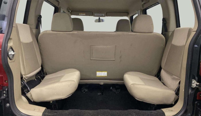 2023 Mahindra BOLERO NEO N 8, Diesel, Manual, 24,679 km, Third Seat Row ( optional )