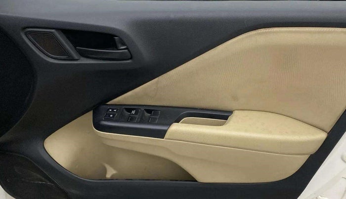 2014 Honda City 1.5L I-VTEC SV, Petrol, Manual, 76,563 km, Driver Side Door Panels Control