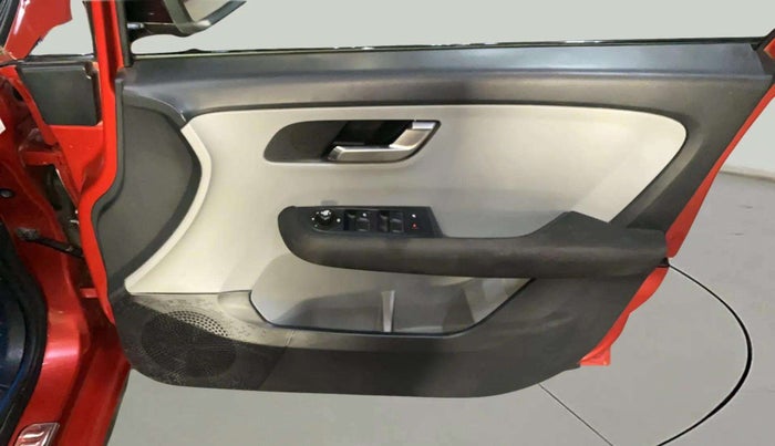 2020 Tata ALTROZ XZ PETROL, Petrol, Manual, 27,991 km, Driver Side Door Panels Control