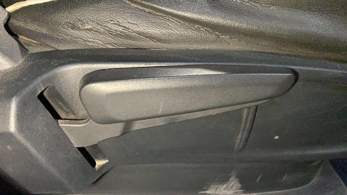 2020 Tata ALTROZ XZ PETROL, Petrol, Manual, 28,010 km, Driver Side Adjustment Panel