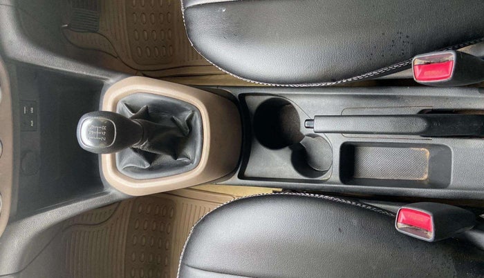 2018 Hyundai Xcent E+, Petrol, Manual, 83,053 km, Gear Lever