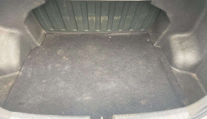 2018 Hyundai Xcent E+, Petrol, Manual, 83,053 km, Boot Inside