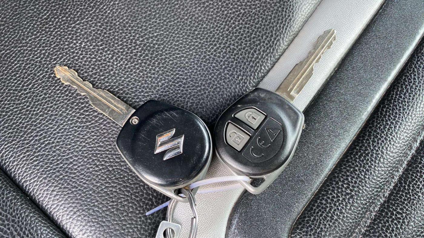 2021 Maruti Vitara Brezza LXI, Petrol, Manual, 16,186 km, Key Close Up
