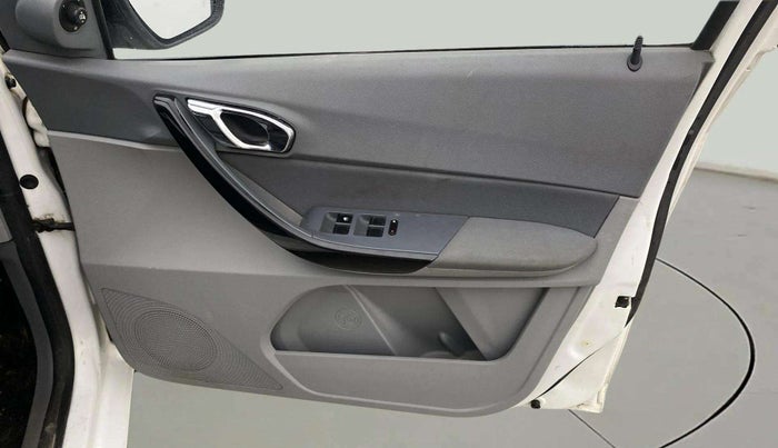 2021 Tata TIGOR XZ PLUS PETROL, Petrol, Manual, 52,825 km, Driver Side Door Panels Control
