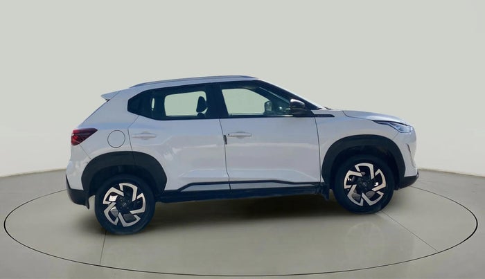 2022 Nissan MAGNITE XV EXECUTIVE, Petrol, Manual, 35,987 km, Right Side