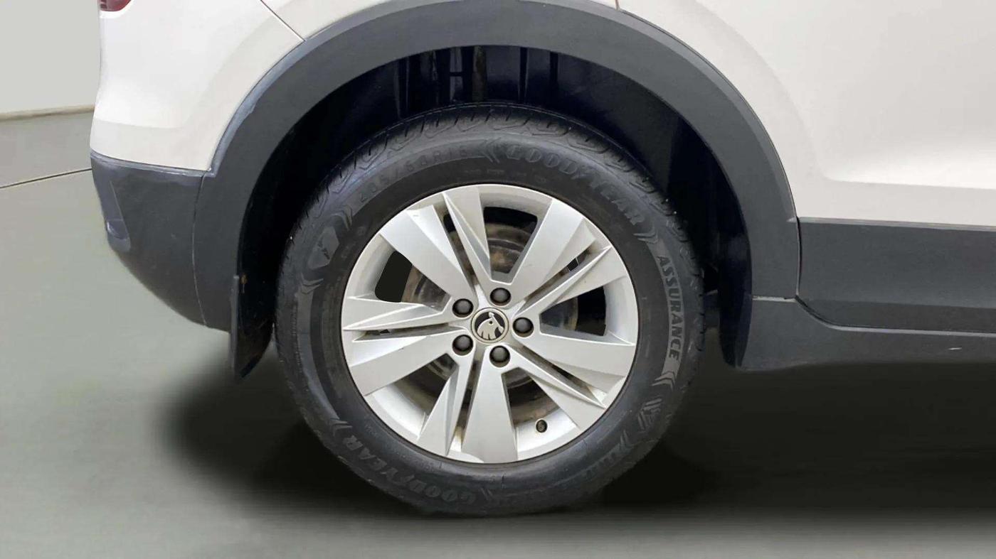 2022 Skoda KUSHAQ AMBITION 1.0L TSI MT, Petrol, Manual, 52,660 km, Right Rear Wheel