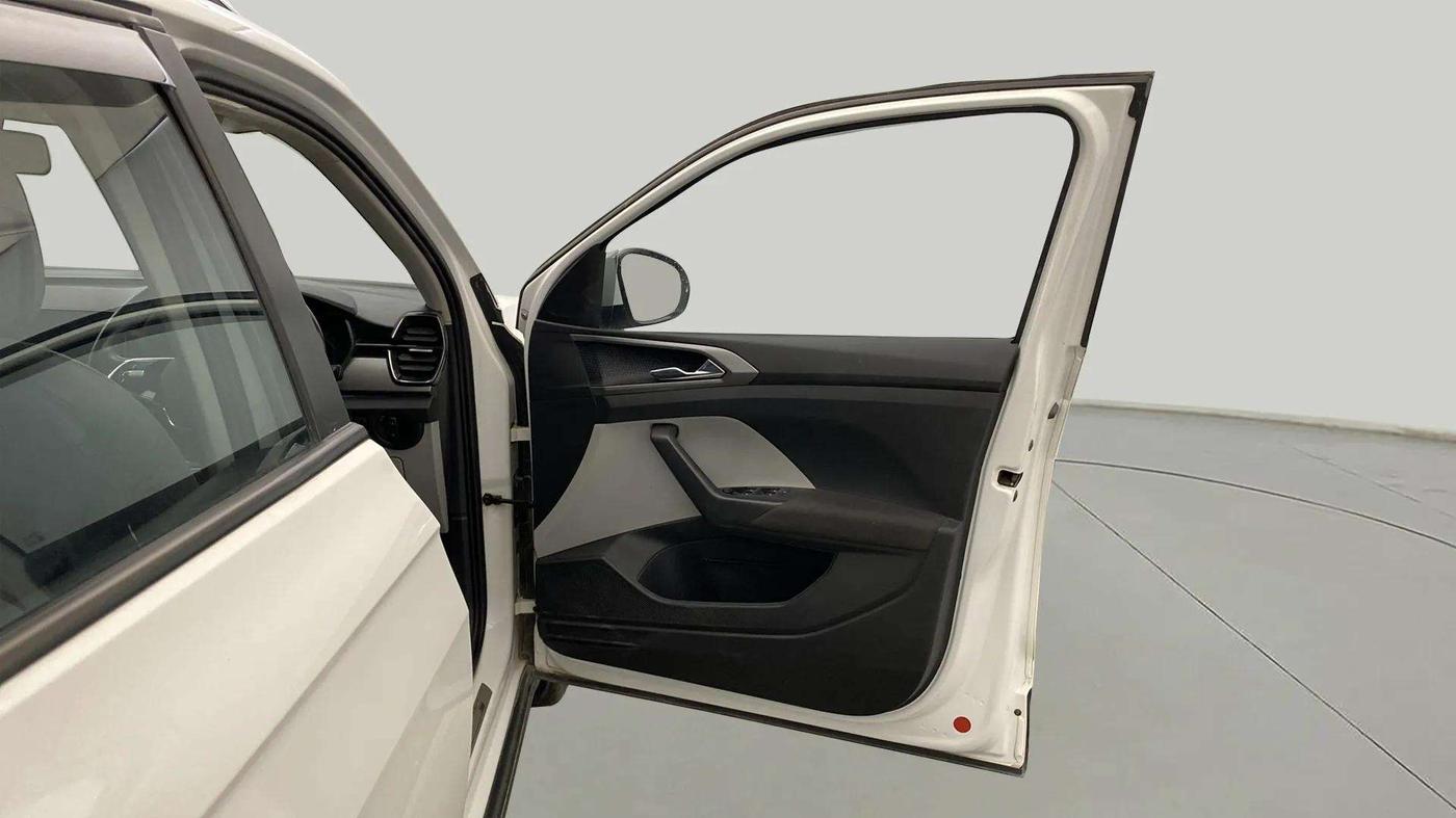 2022 Skoda KUSHAQ AMBITION 1.0L TSI MT, Petrol, Manual, 52,660 km, RHS Front Door