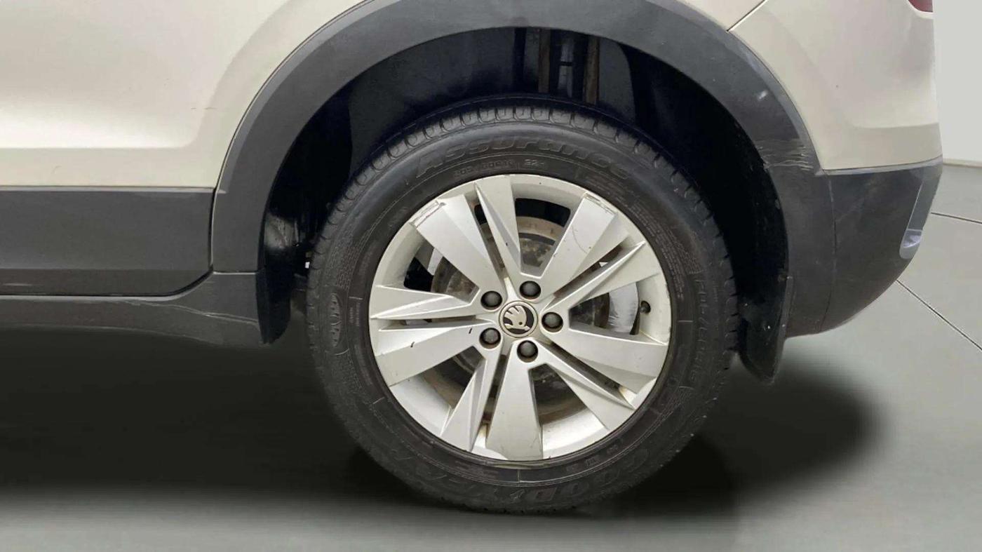 2022 Skoda KUSHAQ AMBITION 1.0L TSI MT, Petrol, Manual, 52,660 km, Left Rear Wheel