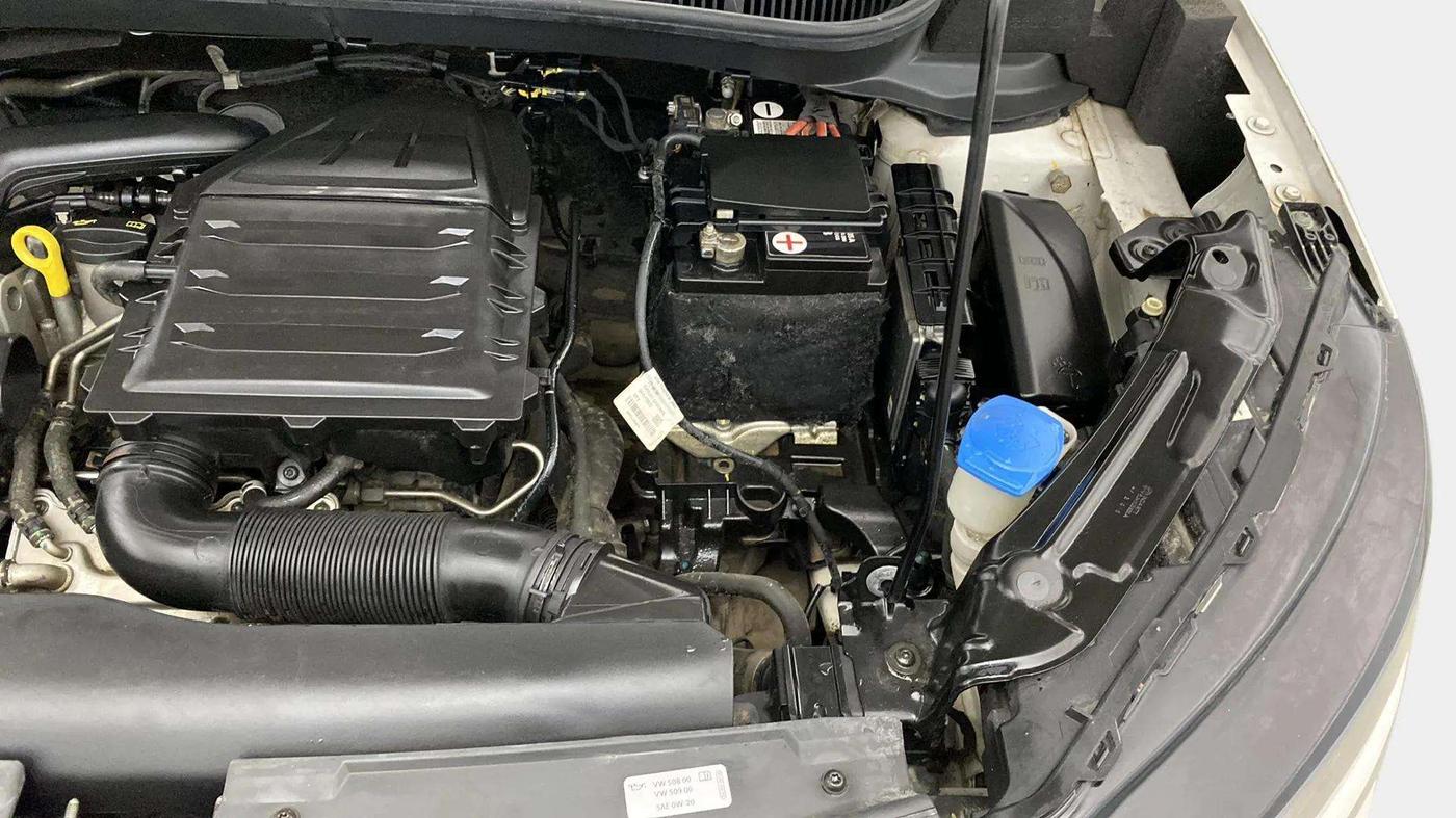 2022 Skoda KUSHAQ AMBITION 1.0L TSI MT, Petrol, Manual, 52,660 km, Engine View - Left