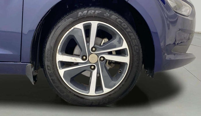 2024 Tata ALTROZ XZ DIESEL, Diesel, Manual, 25,637 km, Right Front Wheel