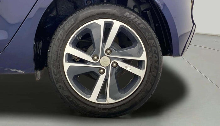 2024 Tata ALTROZ XZ DIESEL, Diesel, Manual, 25,637 km, Left Rear Wheel