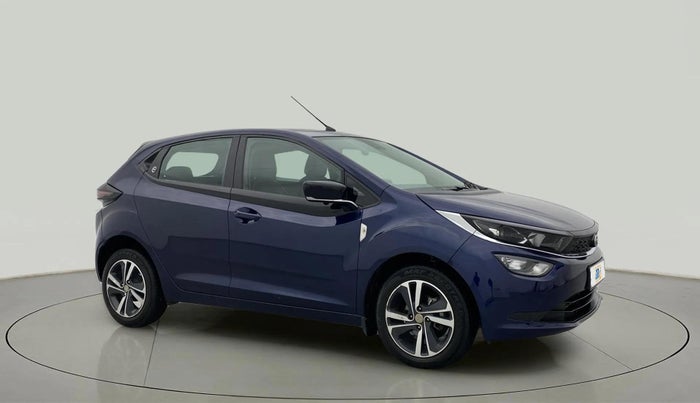 2024 Tata ALTROZ XZ DIESEL, Diesel, Manual, 25,637 km, Right Front Diagonal