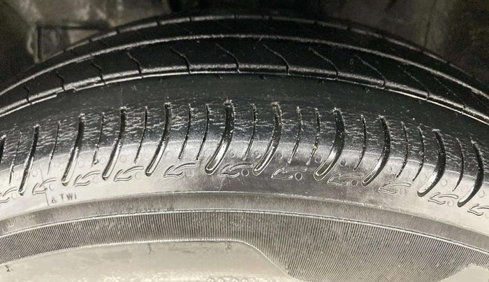 2022 Maruti New Wagon-R ZXI 1.2, Petrol, Manual, 38,171 km, Left Front Tyre Tread