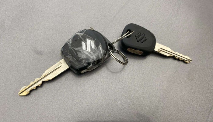 2015 Maruti Wagon R 1.0 VXI, Petrol, Manual, 49,854 km, Key Close Up