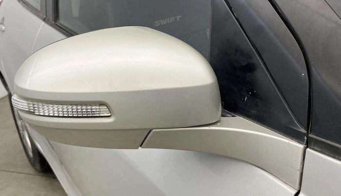 2016 Maruti Swift ZXI, Petrol, Manual, 39,447 km, Right rear-view mirror - Minor scratches