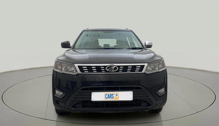 2019 Mahindra XUV300 W6 1.2 PETROL, Petrol, Manual, 71,057 km, Front
