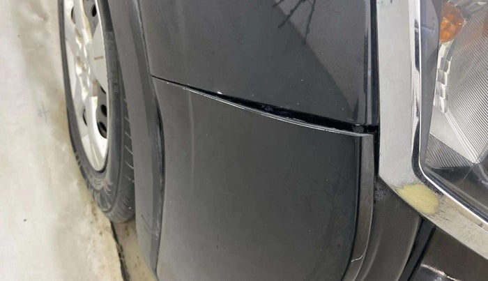 2019 Mahindra XUV300 W6 1.2 PETROL, Petrol, Manual, 71,057 km, Front bumper - Minor scratches