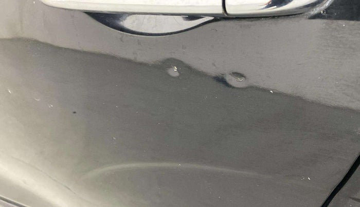 2019 Mahindra XUV300 W6 1.2 PETROL, Petrol, Manual, 71,057 km, Rear left door - Paint minor damage