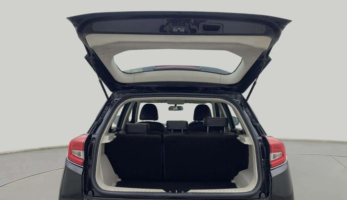 2019 Mahindra XUV300 W6 1.2 PETROL, Petrol, Manual, 71,057 km, Boot Door Open