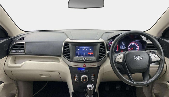 2019 Mahindra XUV300 W6 1.2 PETROL, Petrol, Manual, 71,057 km, Dashboard