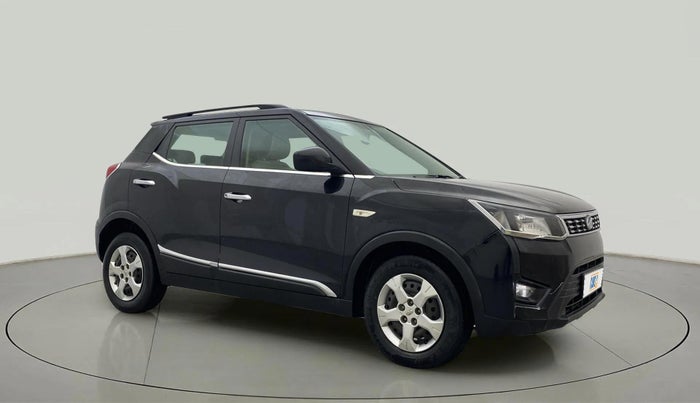 2019 Mahindra XUV300 W6 1.2 PETROL, Petrol, Manual, 71,057 km, Right Front Diagonal