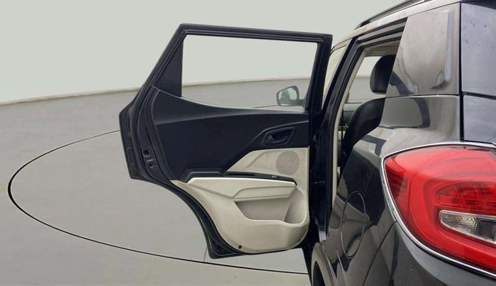 2019 Mahindra XUV300 W6 1.2 PETROL, Petrol, Manual, 71,057 km, LHS Rear Door