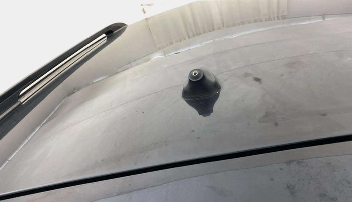 2019 Mahindra XUV300 W6 1.2 PETROL, Petrol, Manual, 71,057 km, Roof - Antenna Broken