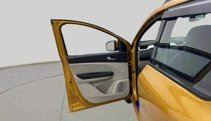 2019 Renault TRIBER RXZ, Petrol, Manual, 28,458 km, LHS Front Door