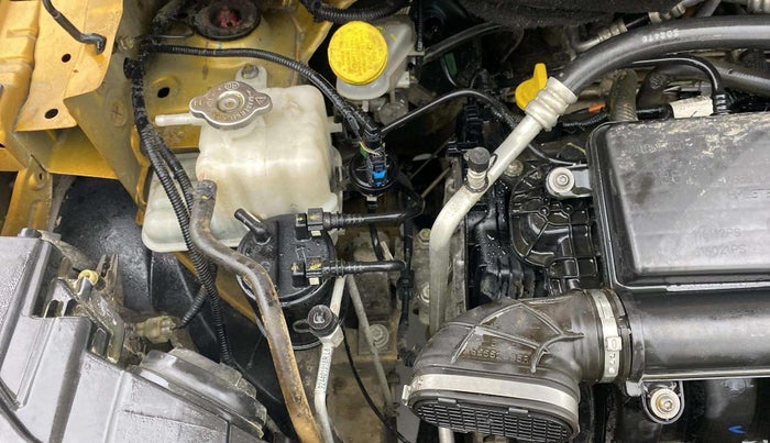2019 Renault TRIBER RXZ, Petrol, Manual, 28,458 km, Engine View - Right