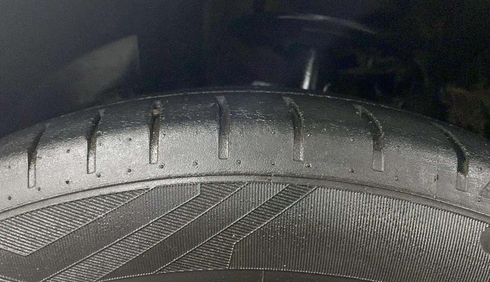 2021 Maruti Baleno ZETA PETROL 1.2, Petrol, Manual, 45,596 km, Left Front Tyre Tread