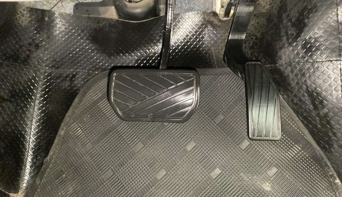 2015 Maruti Celerio VXI AMT, Petrol, Automatic, 59,737 km, Pedals