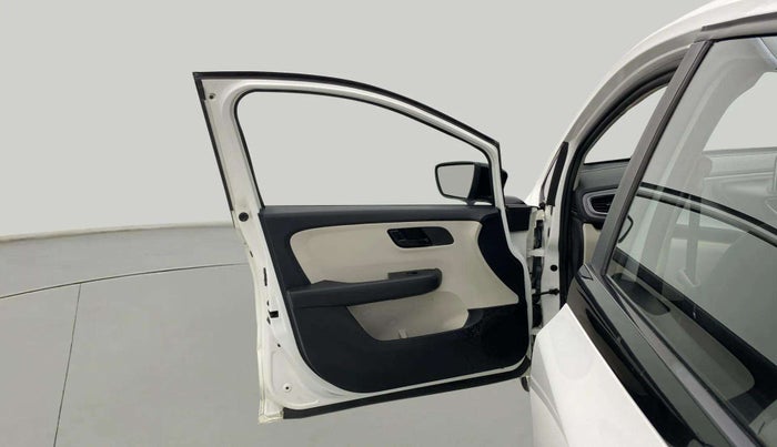 2021 Tata ALTROZ XM PLUS PETROL, Petrol, Manual, 64,994 km, LHS Front Door