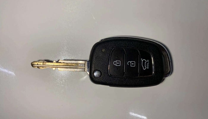 2018 Hyundai Creta E PLUS 1.6 PETROL, Petrol, Manual, 79,865 km, Key Close Up