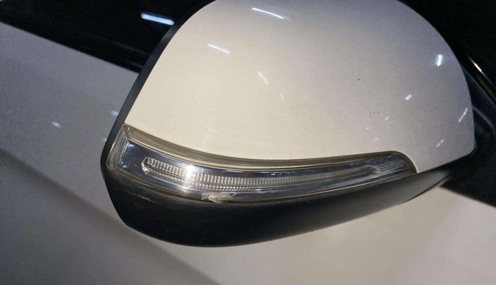 2018 Hyundai Creta E PLUS 1.6 PETROL, Petrol, Manual, 79,865 km, Right rear-view mirror - Indicator light has minor damage