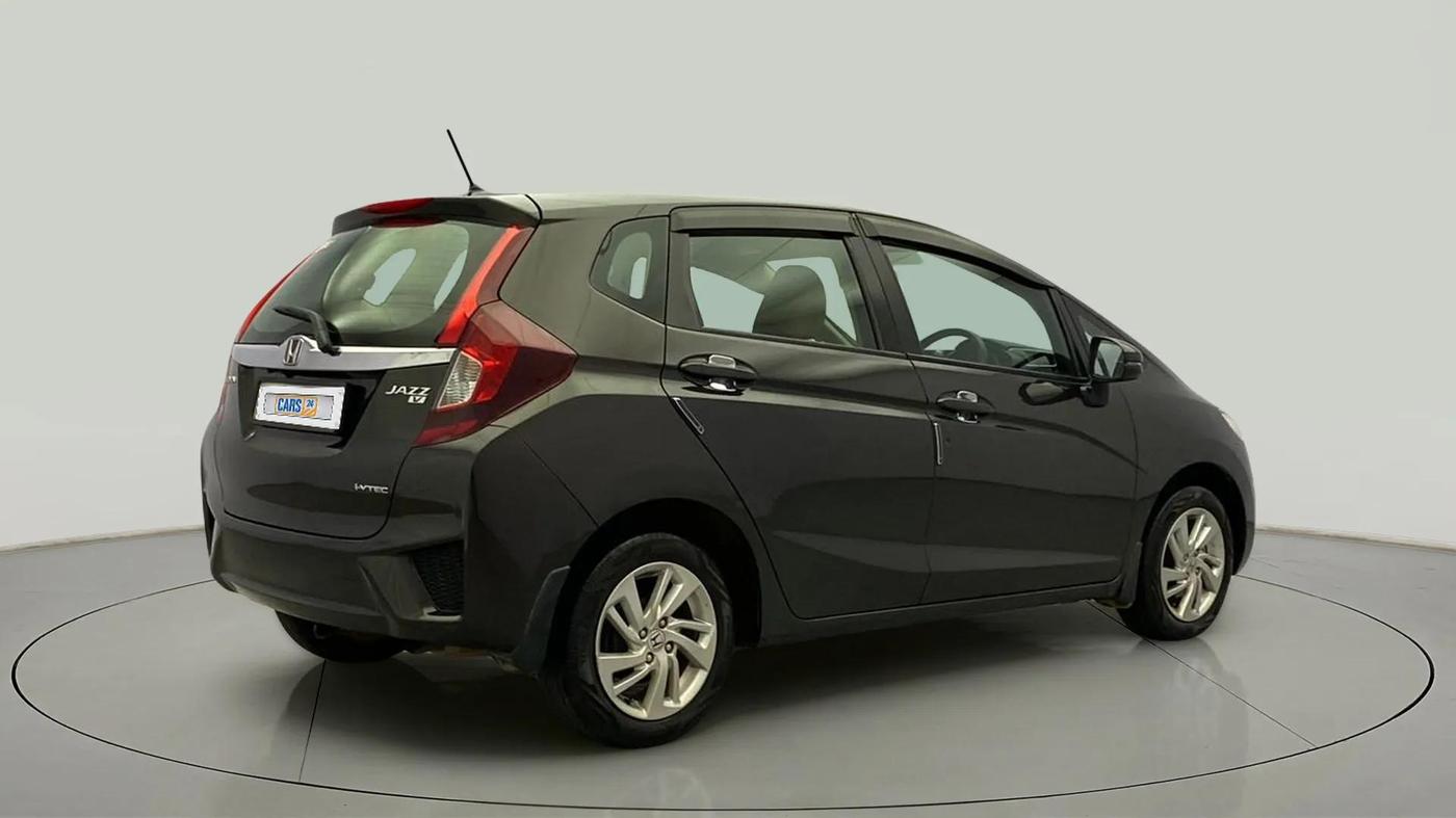 2016 Honda Jazz 1.2L I-VTEC V, Petrol, Manual, 50,042 km, Right Back Diagonal