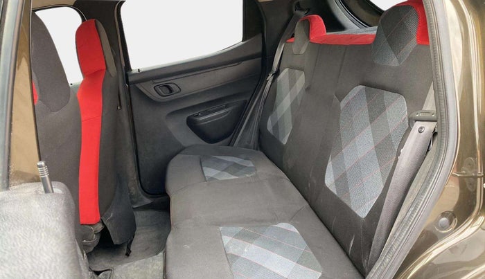 2021 Renault Kwid RXT 1.0 (O), Petrol, Manual, 23,534 km, Right Side Rear Door Cabin