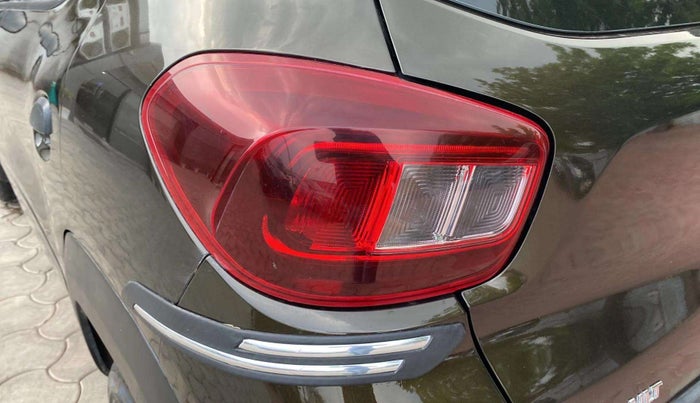 2021 Renault Kwid RXT 1.0 (O), Petrol, Manual, 23,534 km, Left tail light - Minor scratches