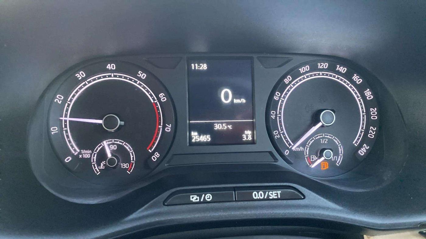 2022 Skoda SLAVIA AMBITION 1.0L TSI MT, Petrol, Manual, 25,493 km, Odometer Image