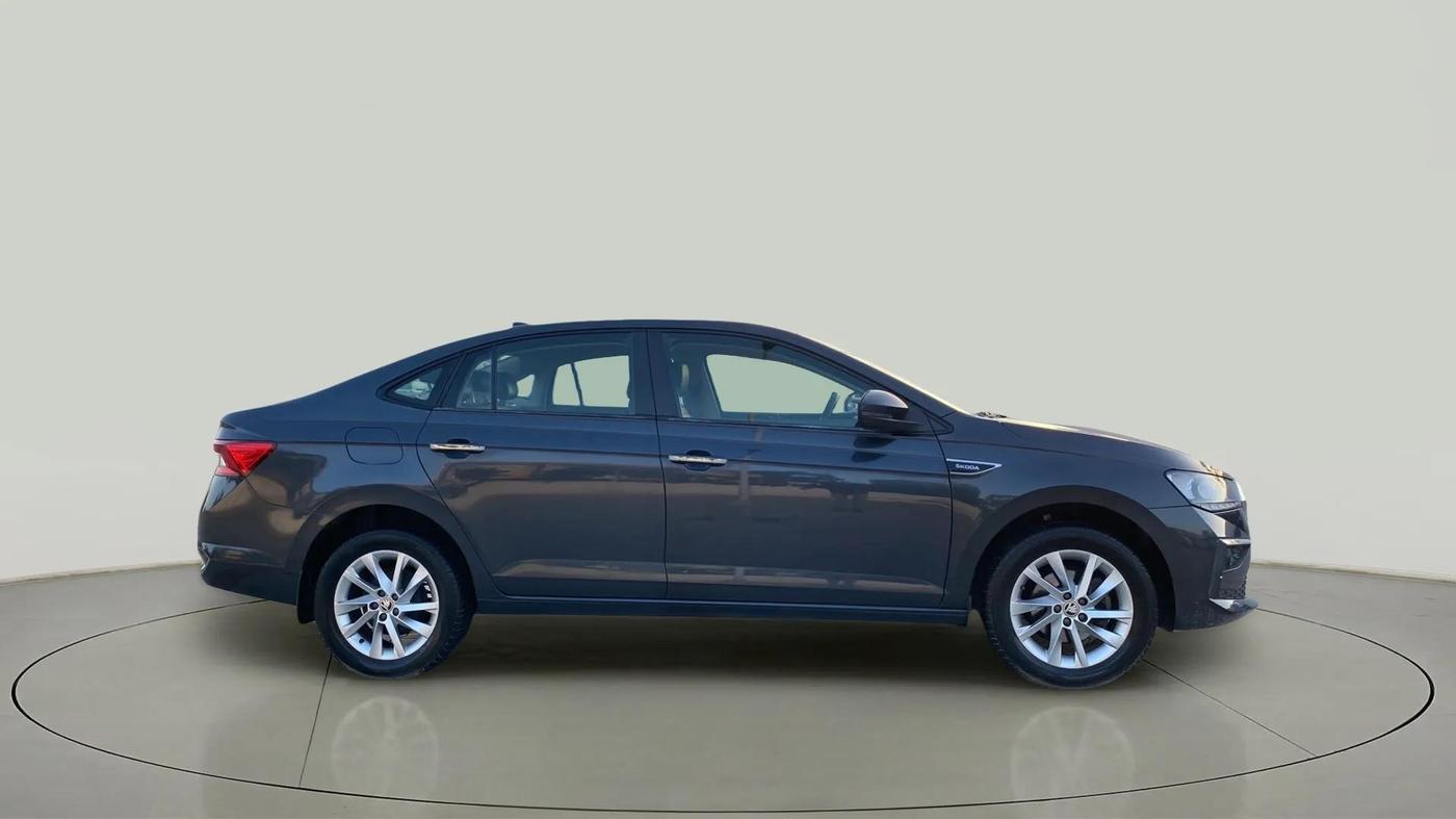 2022 Skoda SLAVIA AMBITION 1.0L TSI MT, Petrol, Manual, 25,493 km, Right Side