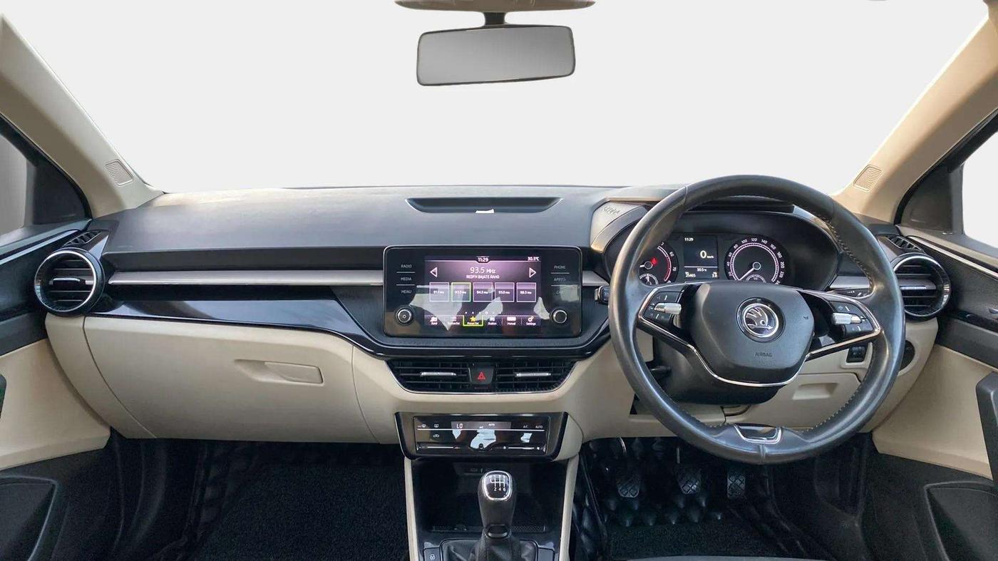 2022 Skoda SLAVIA AMBITION 1.0L TSI MT, Petrol, Manual, 25,493 km, Dashboard