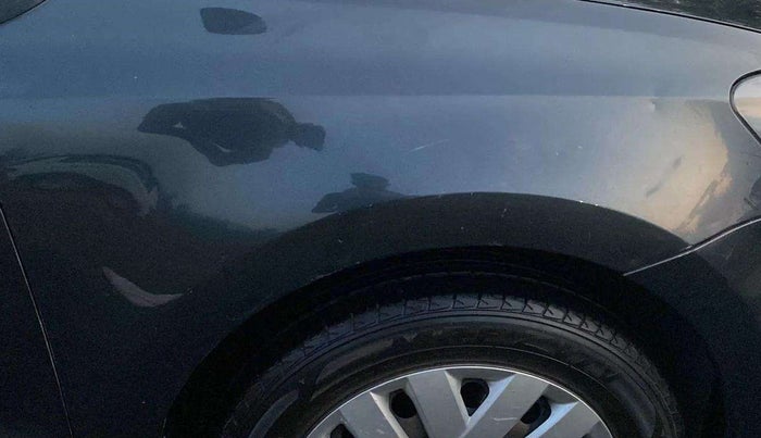 2017 Volkswagen Polo COMFORTLINE 1.2L, Petrol, Manual, 56,304 km, Right fender - Slightly dented